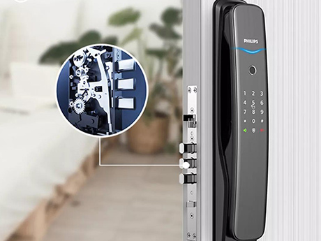 Why is the latch bolt of the smart door lock important? The key point is here